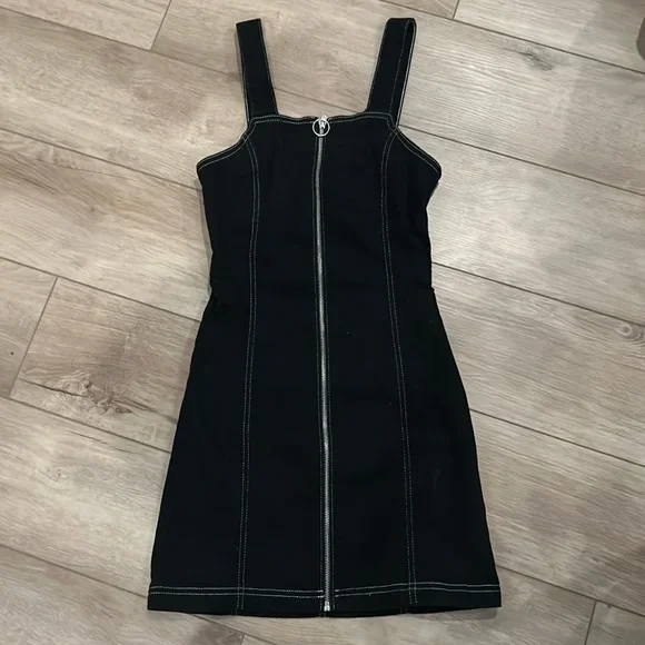 90s style black dress Backless Cutout Maxi Lotte Dress main image 0